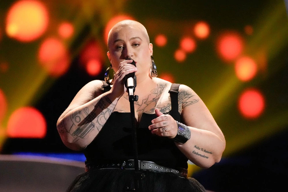 The Voice contestant L. Rodgers singing during The Blind Auditions of Season 25