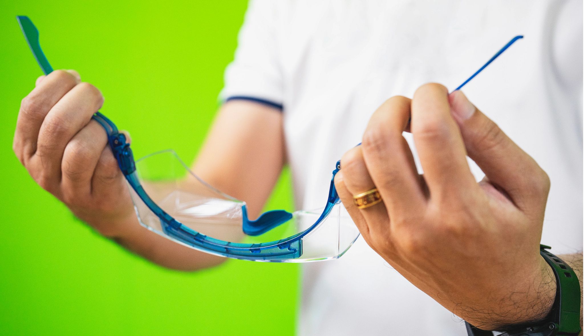 Surgery Smart Guide protective glasses
