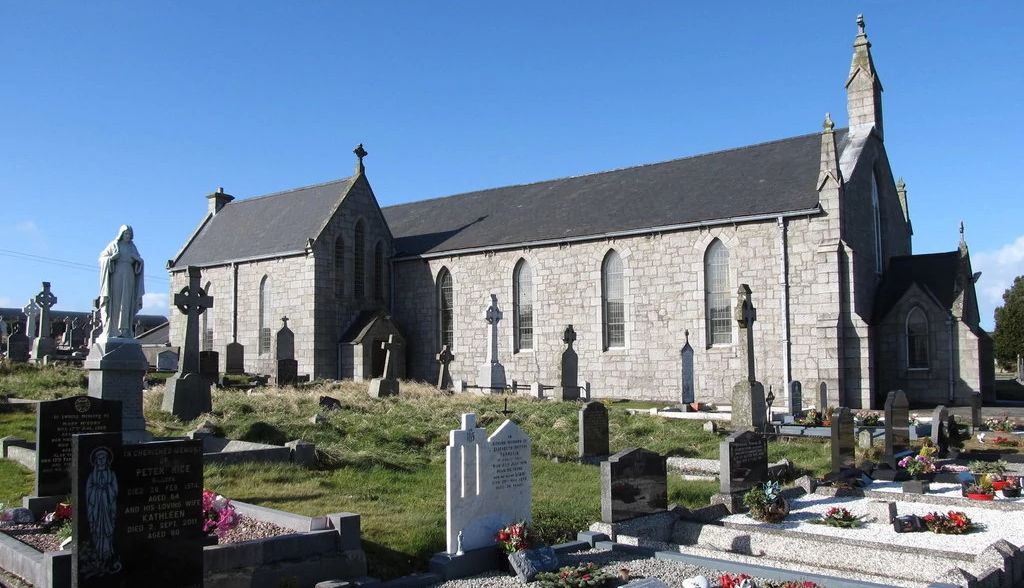 Pat Linehan traveled from Virginia to Northern Ireland Pat Linehan and family in Ireland