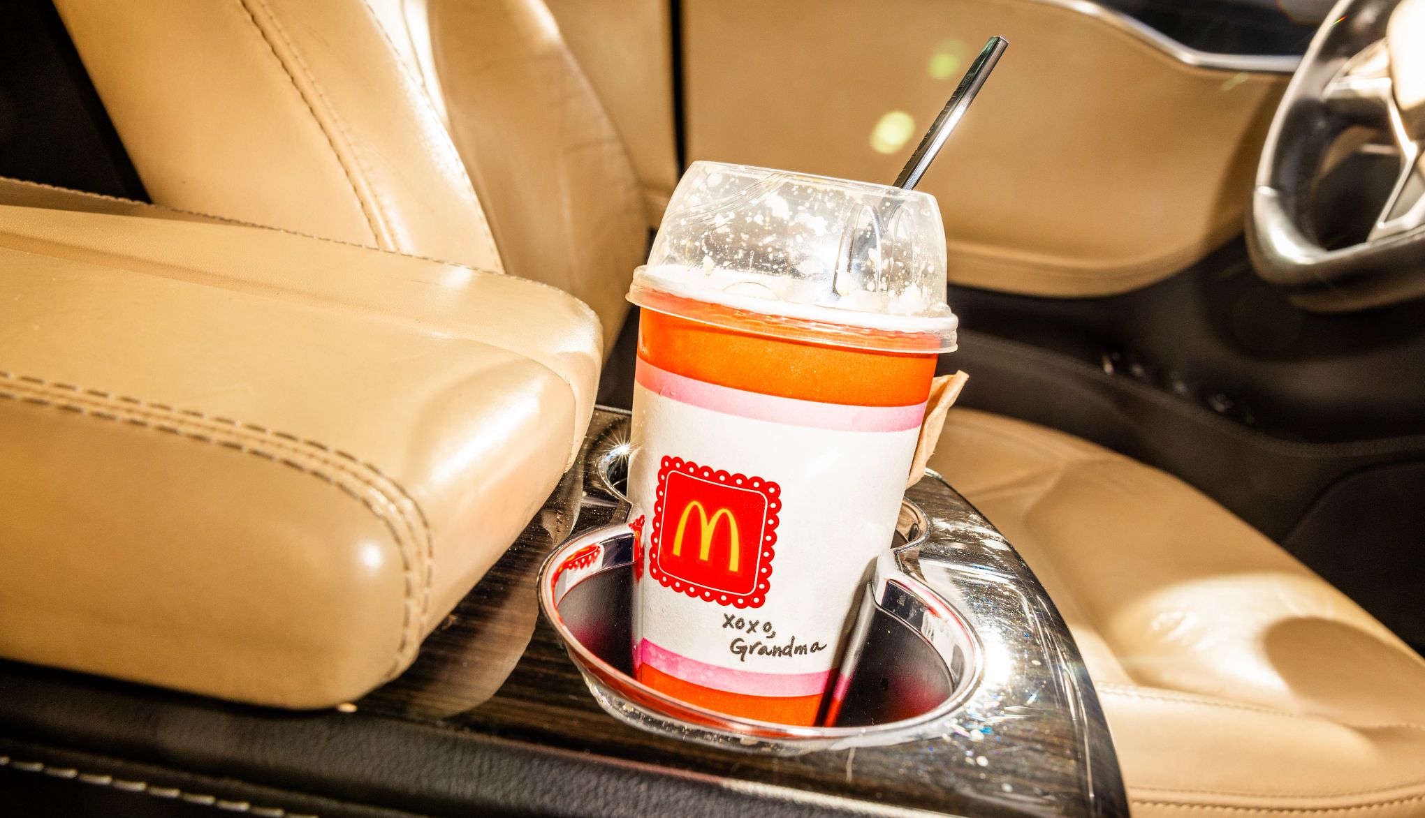 Grandma McFlurry review Grandma McFlurry in a car cup holder