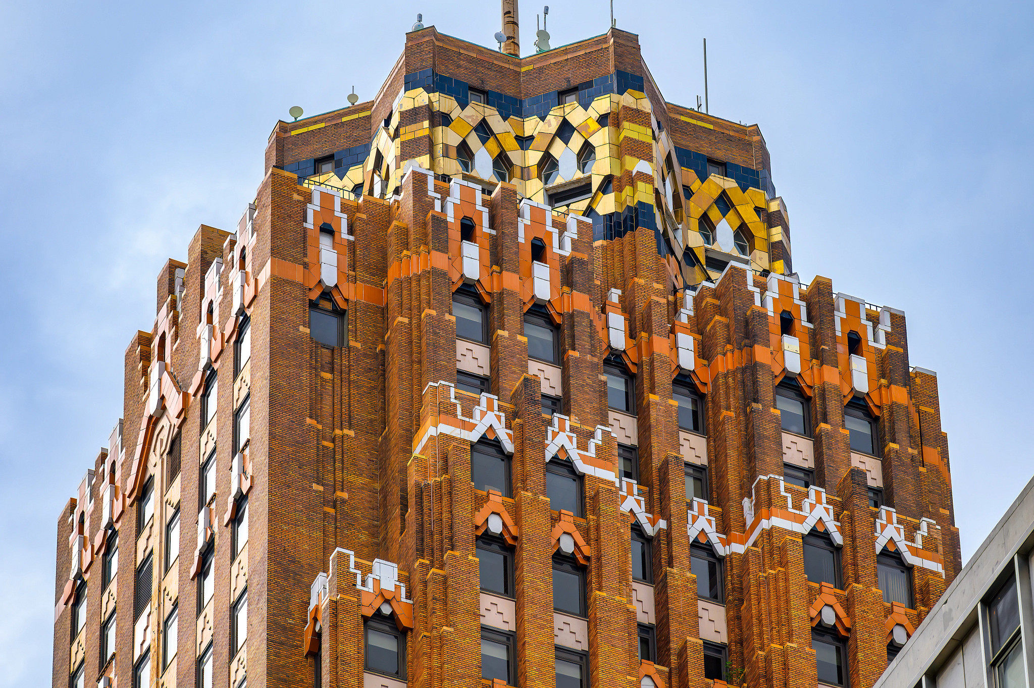 an exterior view of the guardian building in detroit