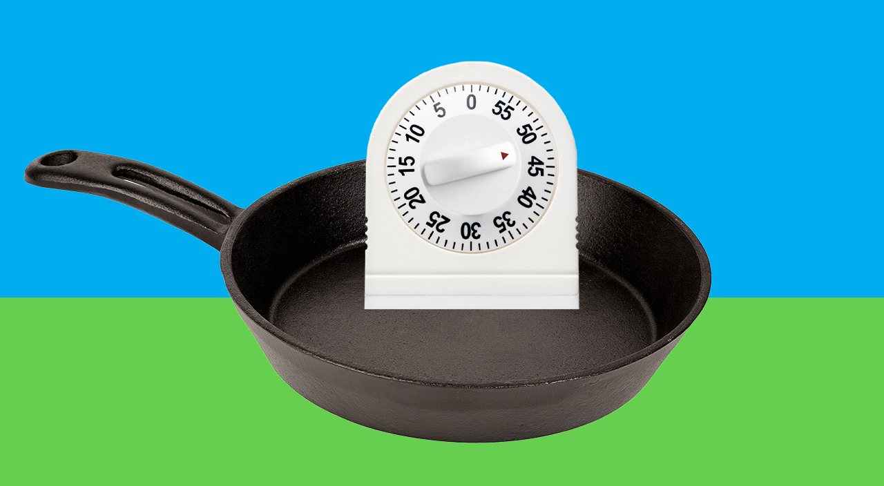 photo gif of 30-minute timer on a skillet