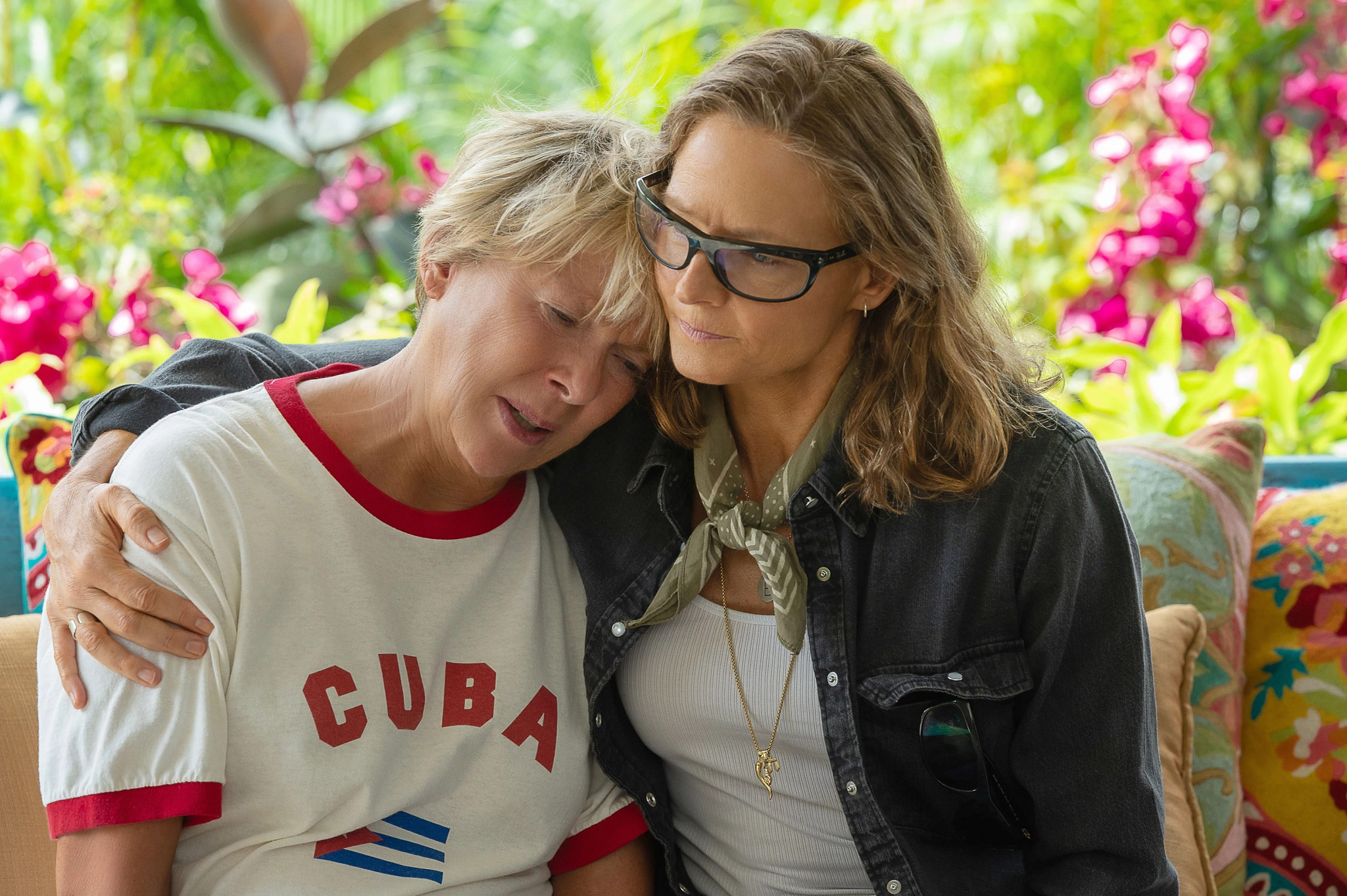 annette bening and jodie foster in a scene from nyad