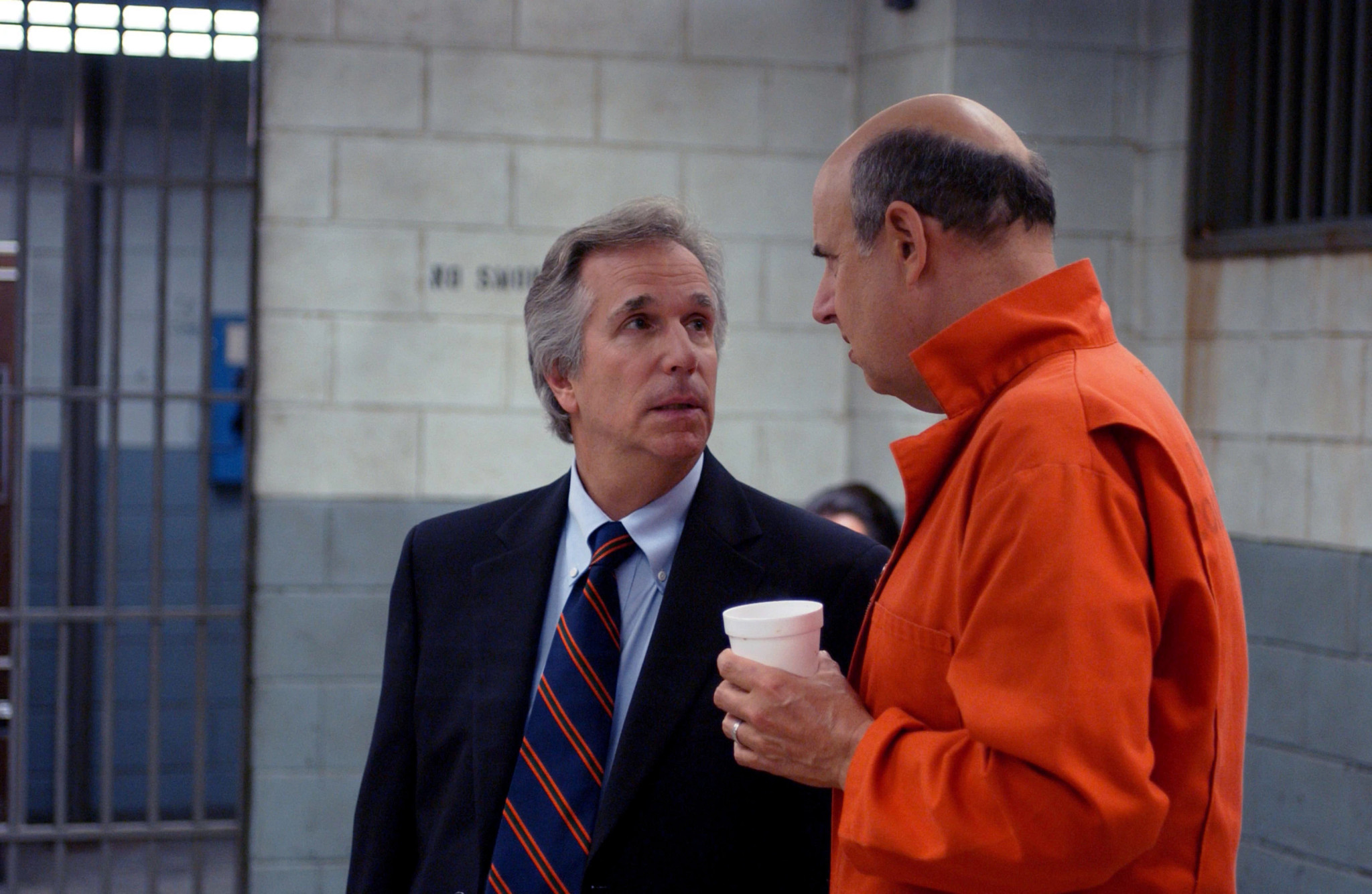 Henry Winkler with Jeffrey Tambor in a scene from 'Arrested Development'