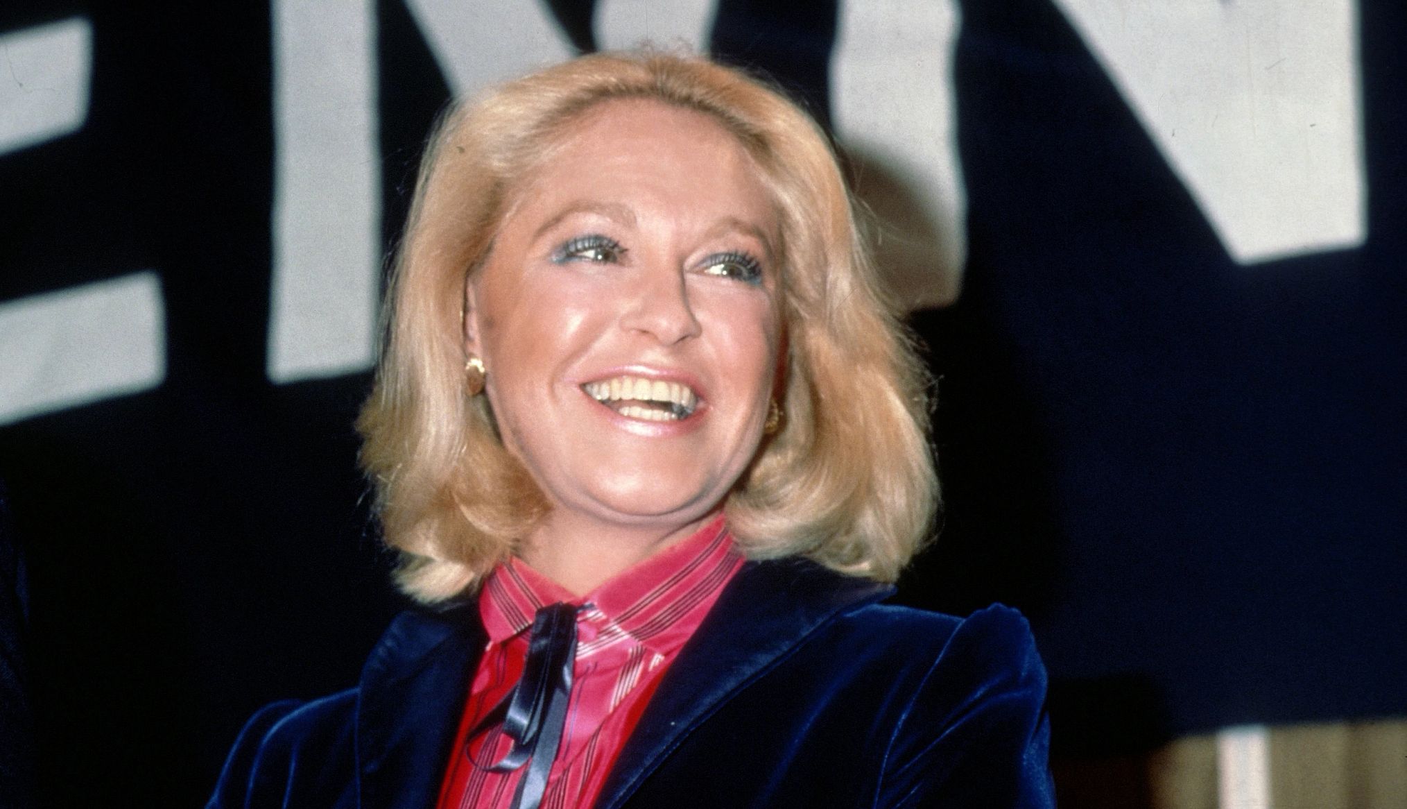 Joan Kennedy, Ted Kennedy’s First Wife, Dies a photo of joan kennedy smiling