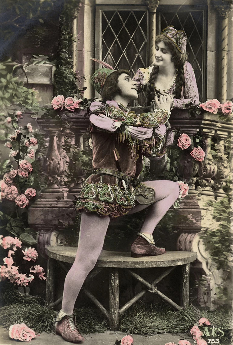 Romeo and Juliet meeting on a balcony