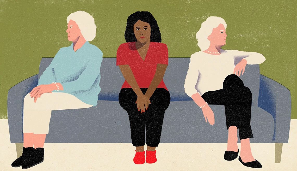 Ilustración de tres mujeres sentadas en un sofa, las de los extremos mirando hacia afuera.