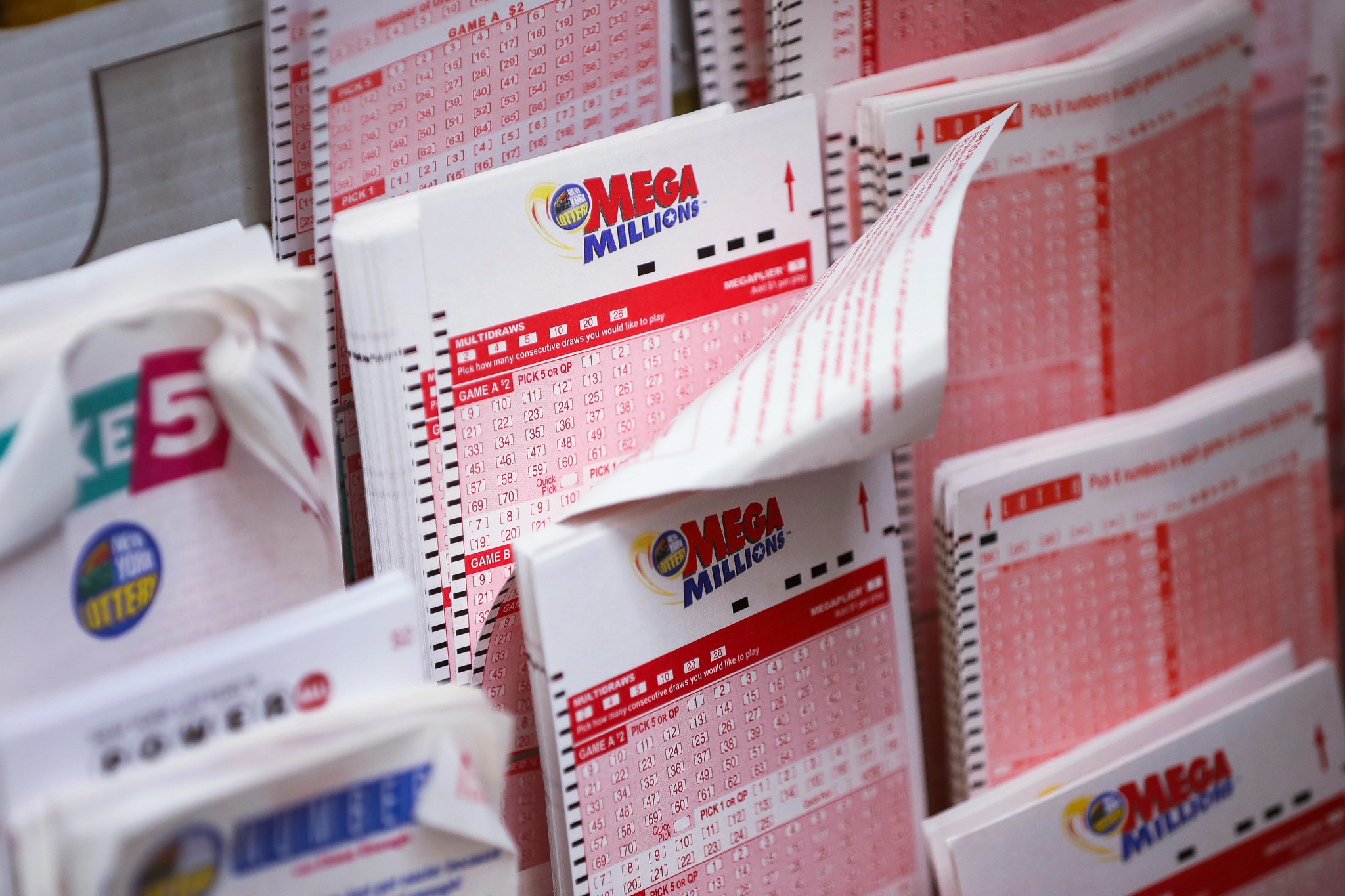 How to Spend the $965 Million Mega Millions Jackpot