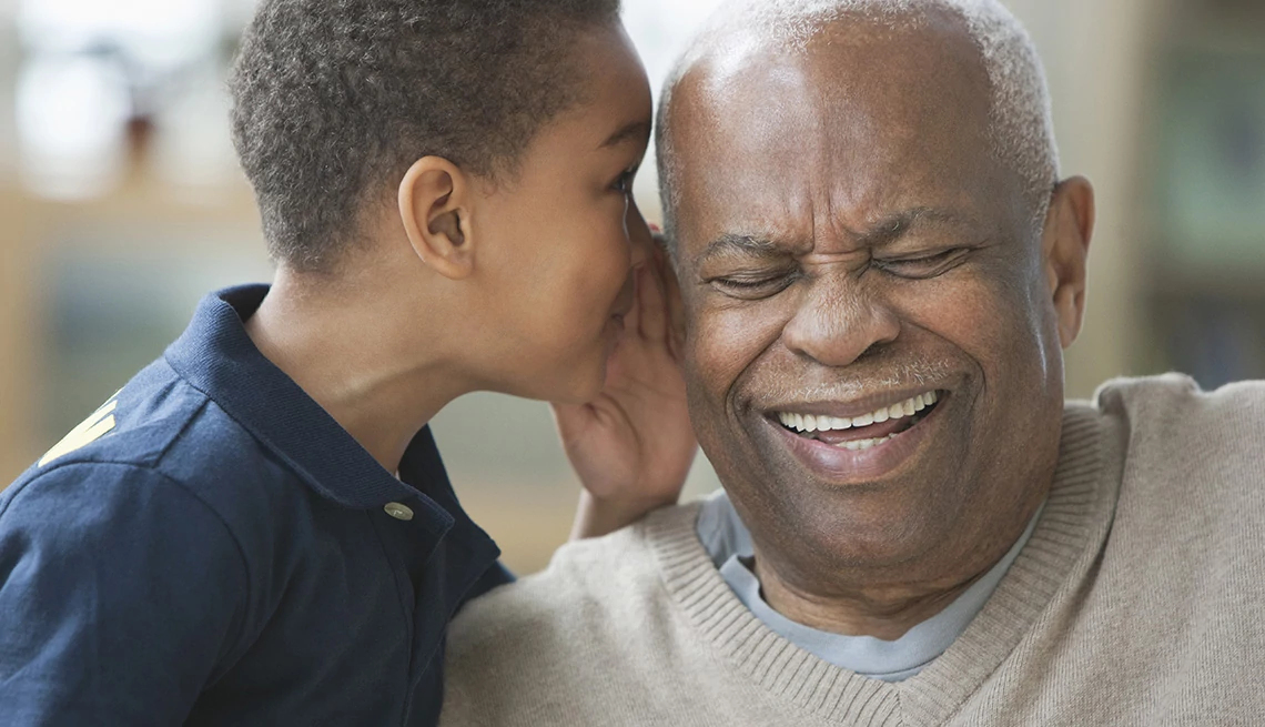 Programa de cuidado de la audición de aarp por hearusa