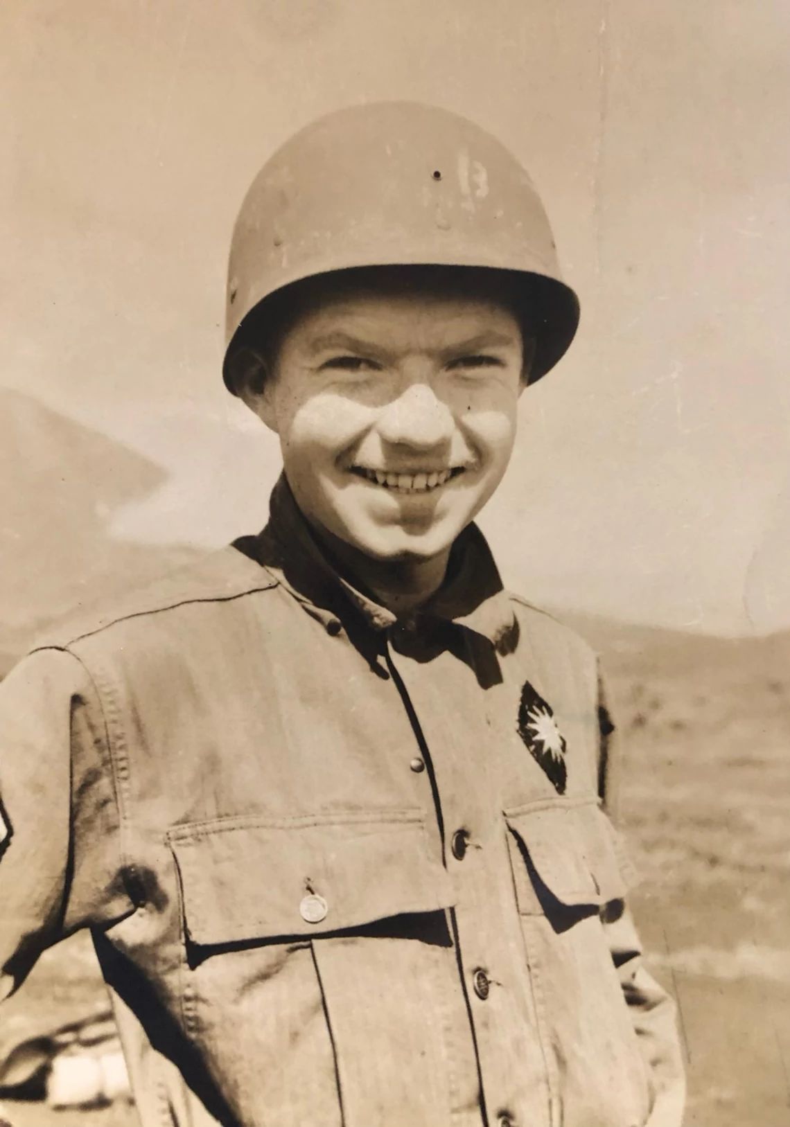 Jim Mahoney young jim mahoney in military uniform