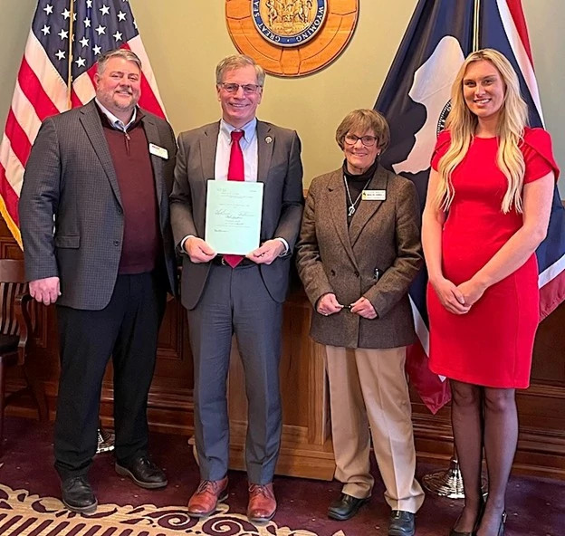 members of aarp and wyoming congress take a photo together