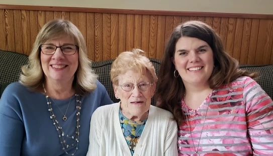 Colleen Wendelborn con su madre fallecida