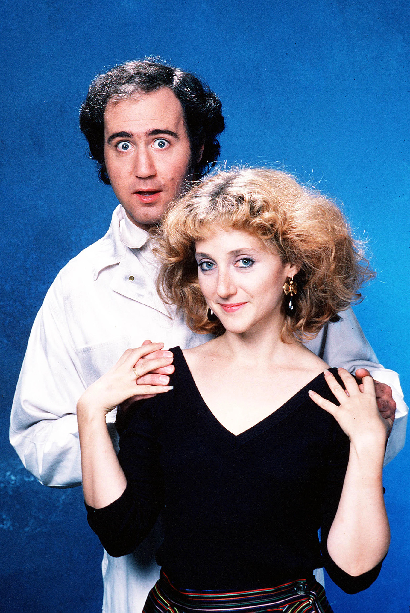 Andy Kaufman and Carol Kane stand together for a promotional photo for the television series Taxi
