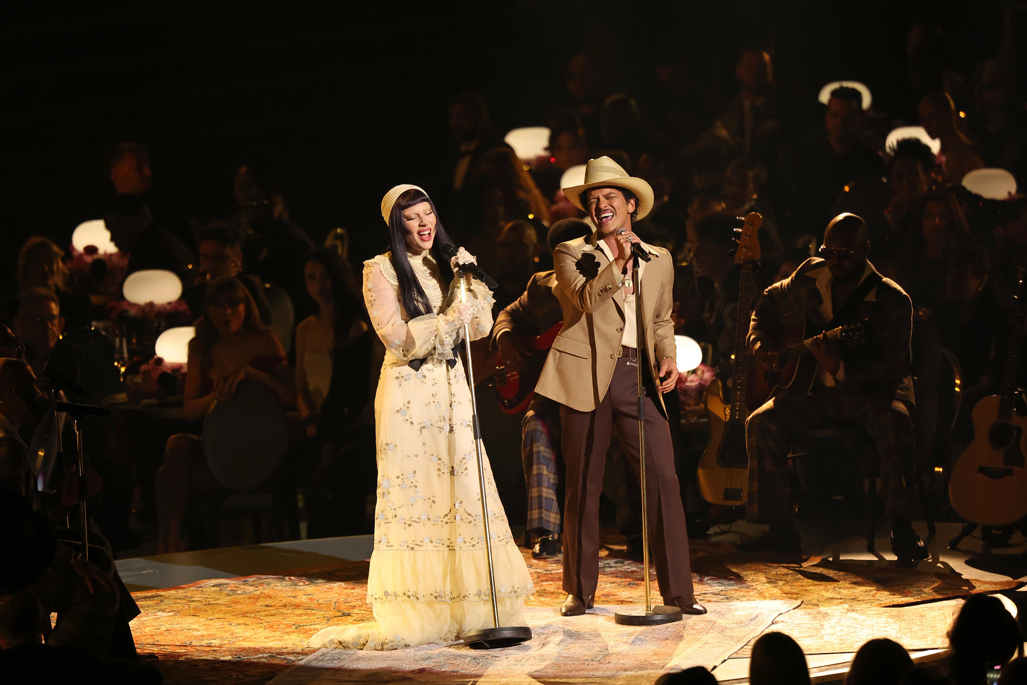 Lady Gaga and Bruno Mars perform