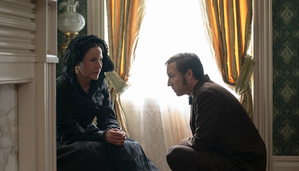 Lili Taylor and Tobias Menzies in "Manhunt" Lili Taylor and Tobias Menzies in "Manhunt"