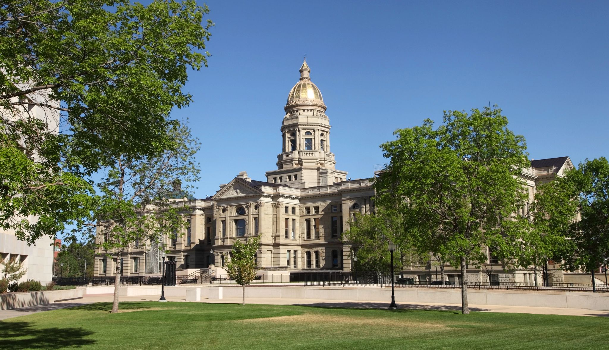 Wyoming broadens digital asset reach with indirect HYPE investment