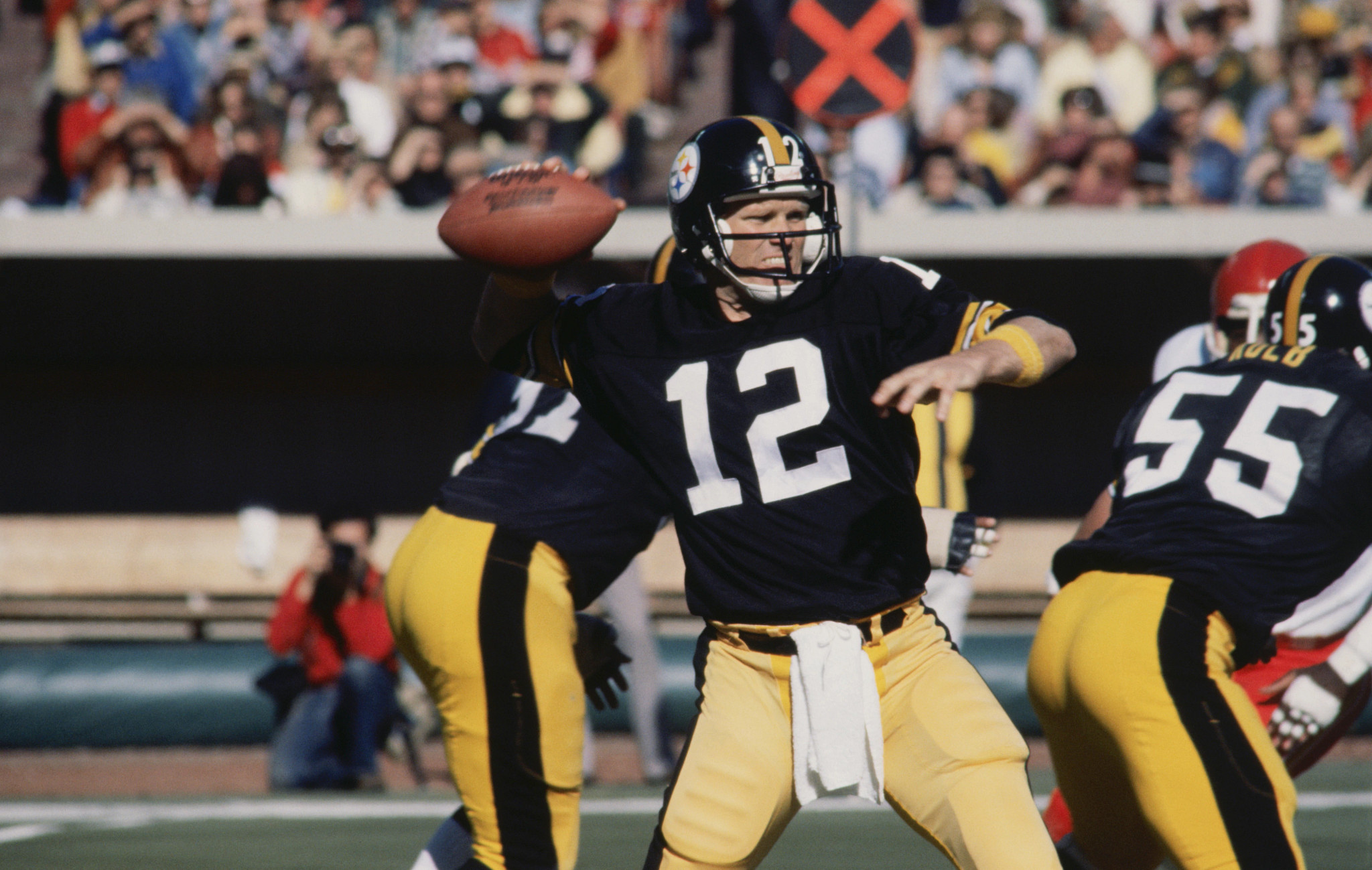 terry bradshaw during a pittsburgh steelers game