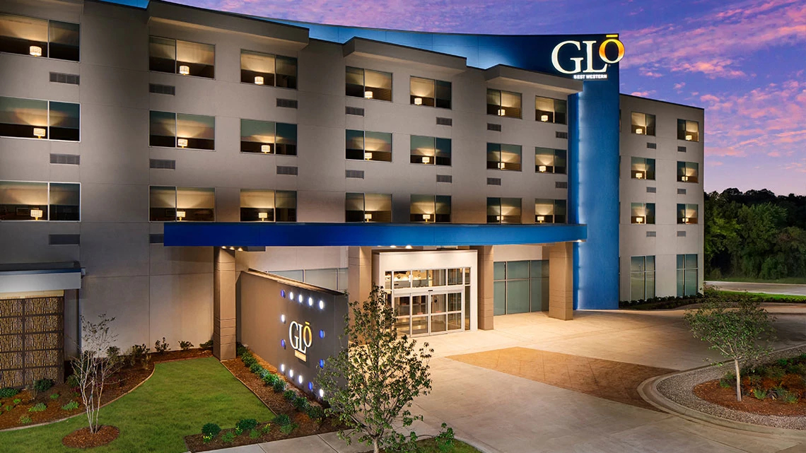 front entry way to glo hotel 