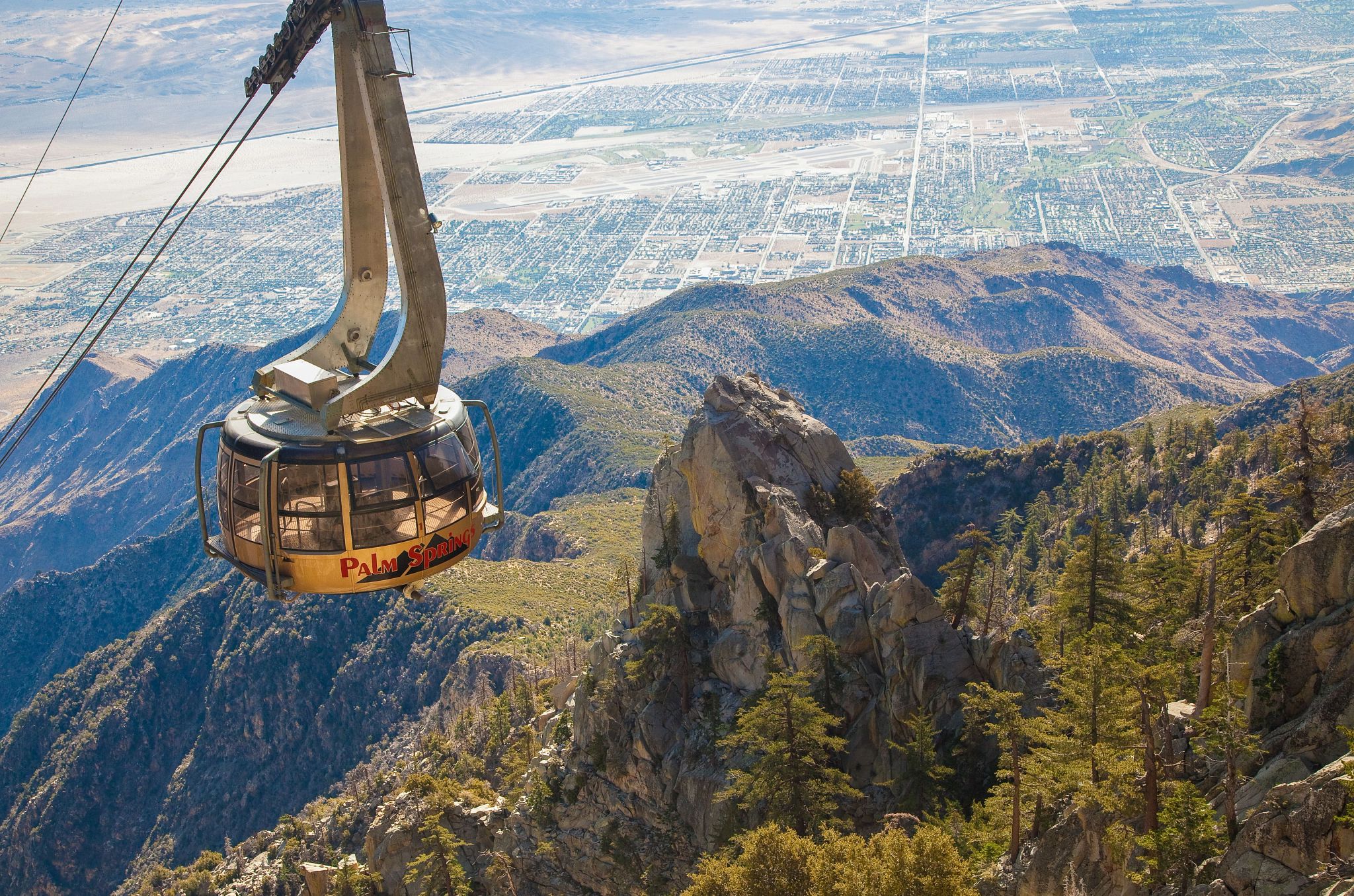 Things to Do in Palm Springs, California an aerial tramway
