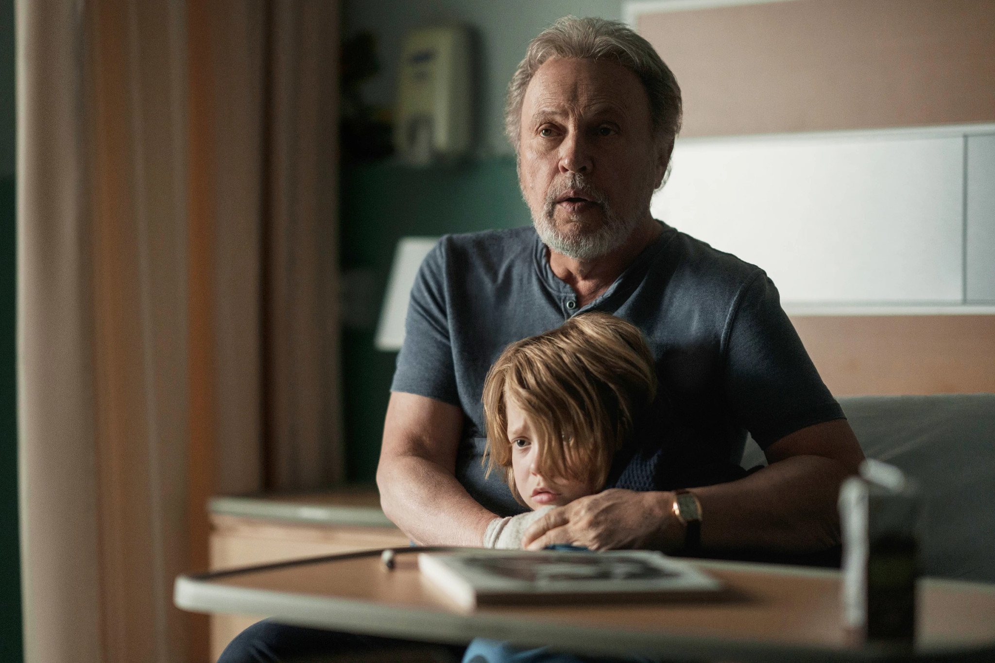 Billy Crystal y Jacobi Jupe en "Before". 