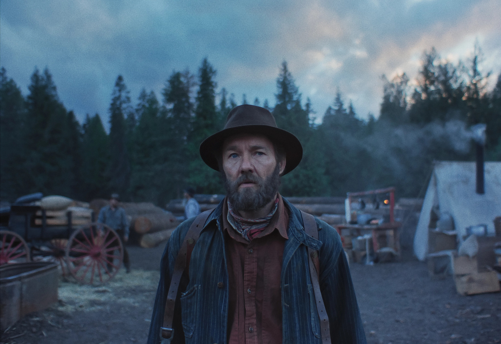 joel edgerton in a scene from train dreams