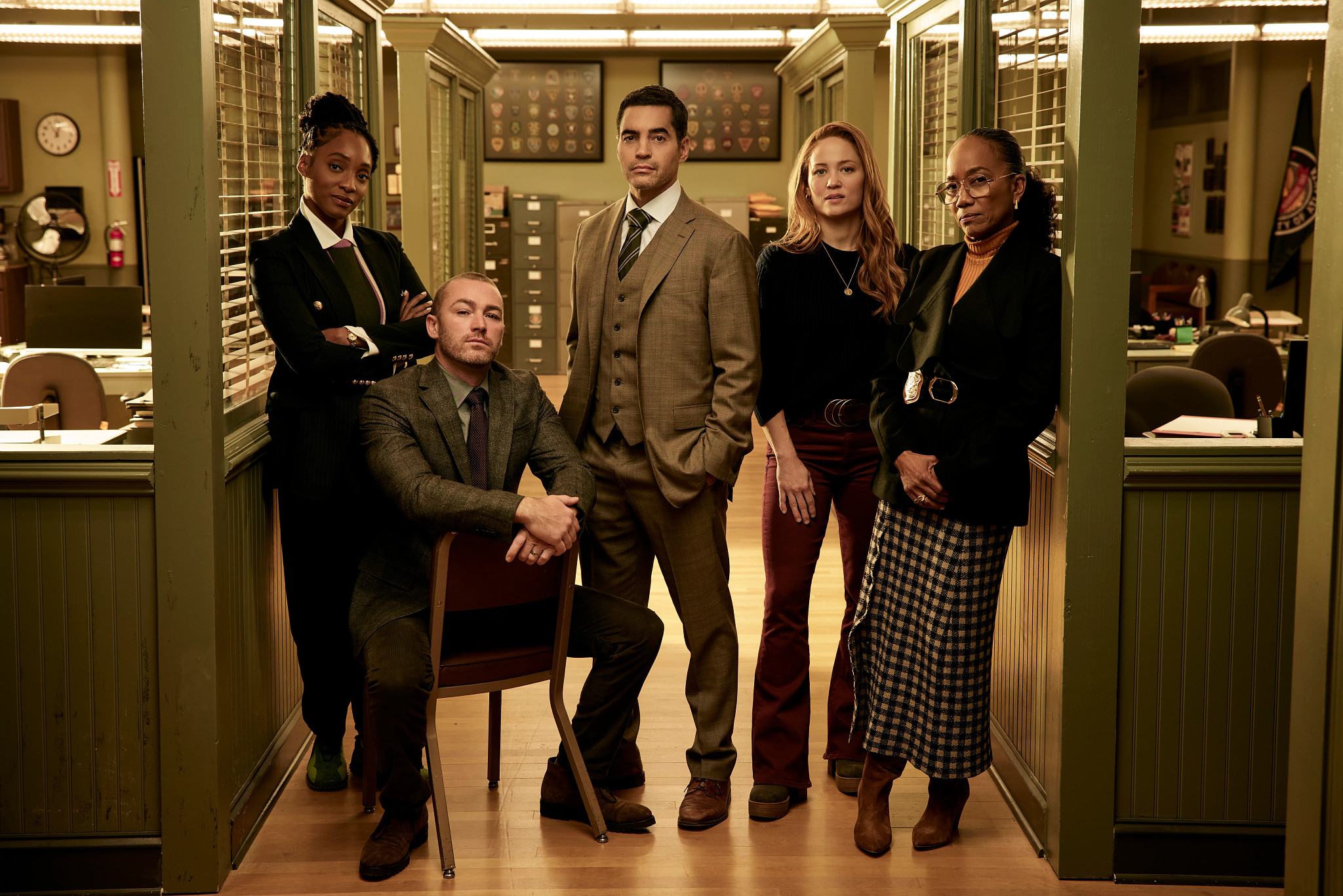 Iantha Richardson, Jake Mclaughlin, Ramón Rodríguez, Erika Christensen, and Sonja Sohn in a still from Will Trent