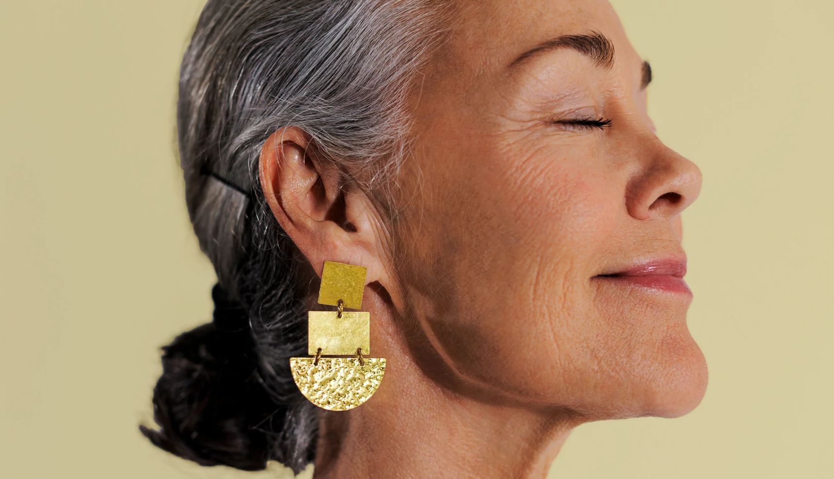 8 Common Causes of Hearing Loss