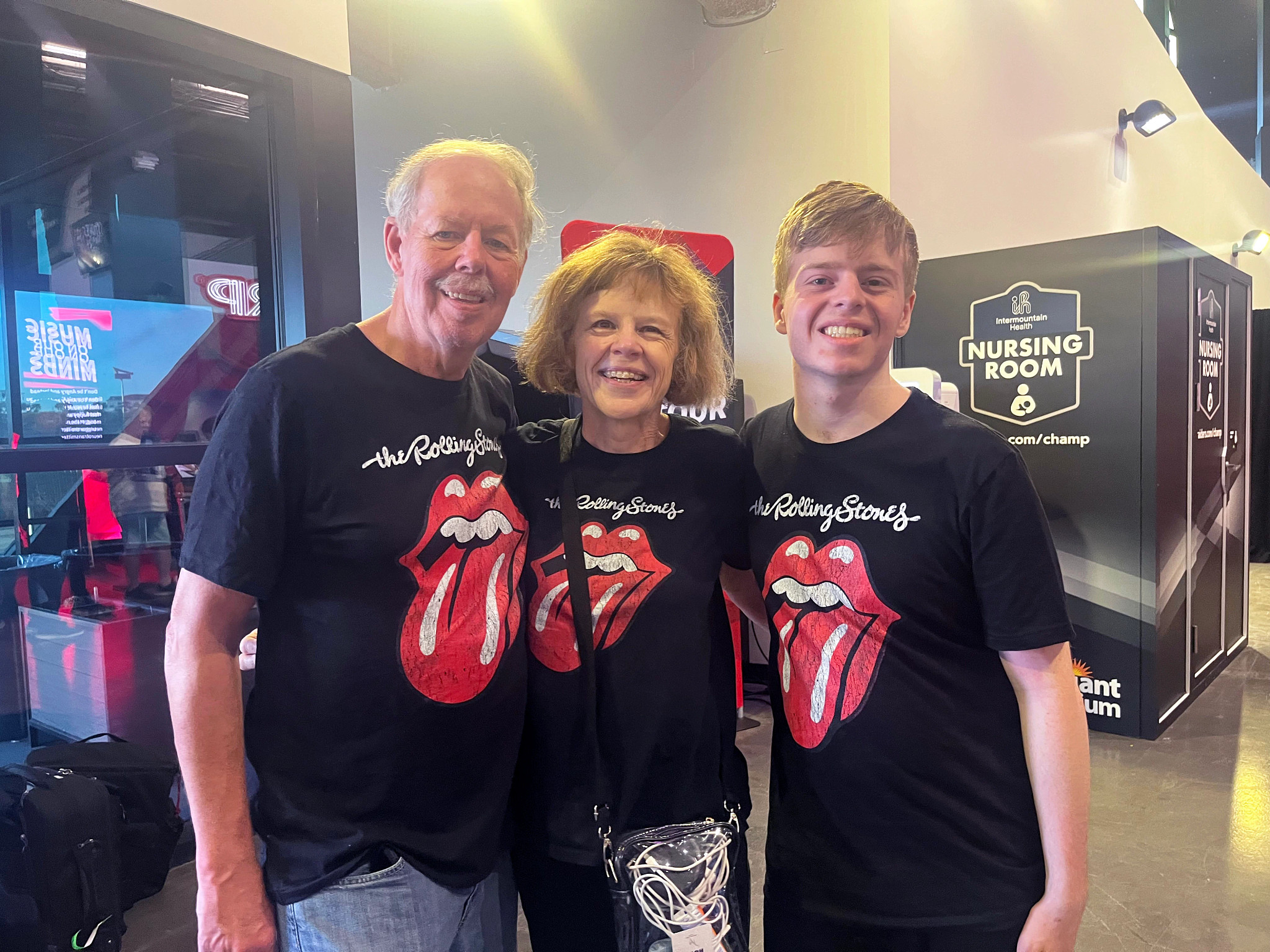 Rolling Stones fans Ronnie, Margaret and Thomas Sokol