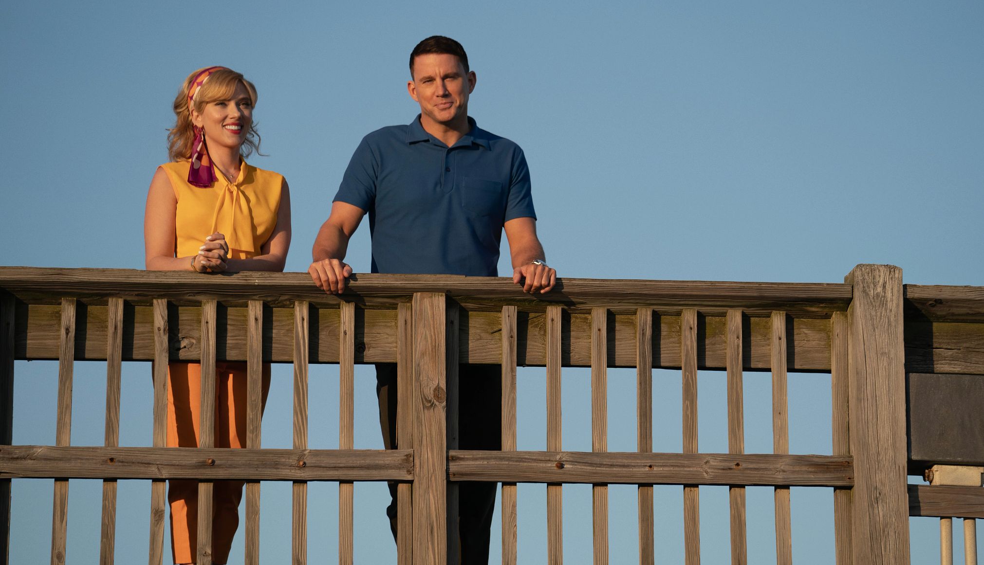 Scarlett Johansson y Channing Tatum en “Fly Me to the Moon”.