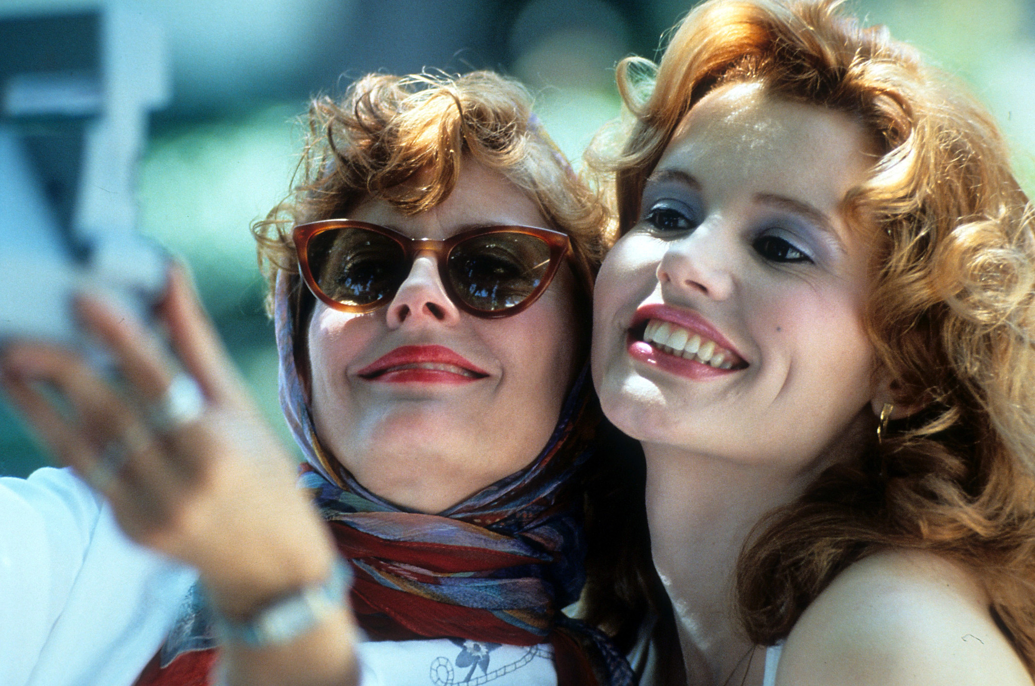 Susan Sarandon and Geena Davis smiling