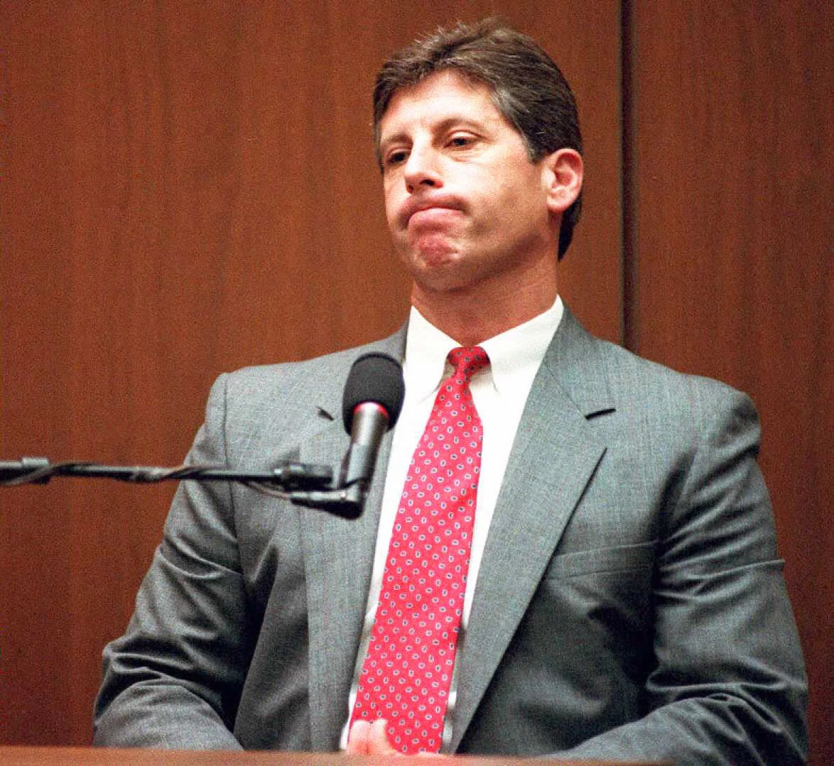 mark fuhrman testifying during the oj simpson trial