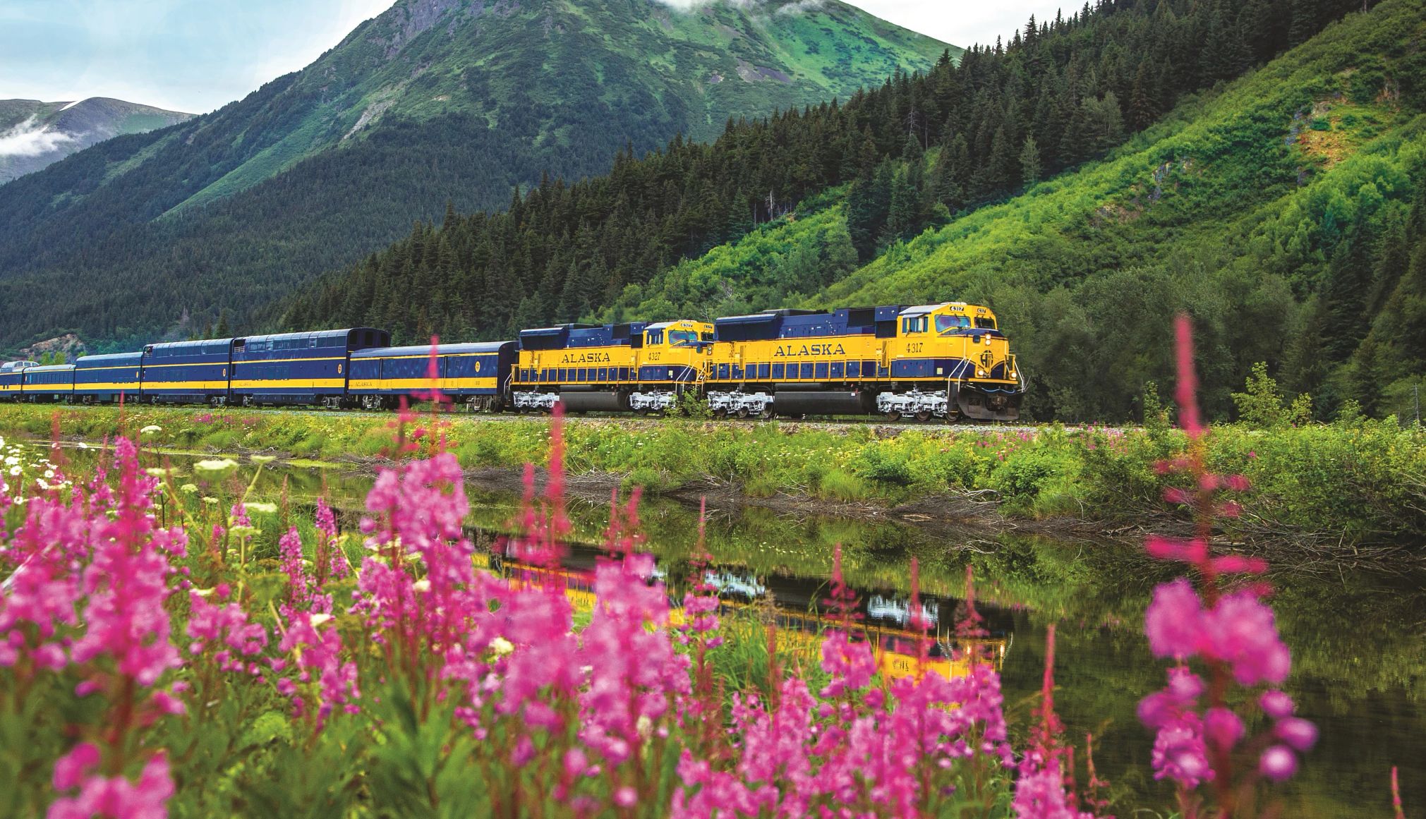 Luxury Global Train Rides GoldStar Service on the Alaska Railroad