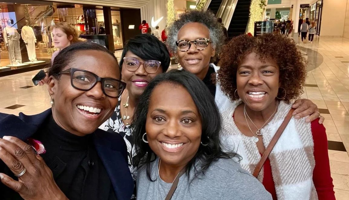 ABC News’ Deborah Roberts on Growing Up With Six Sisters sisters at a pajama party