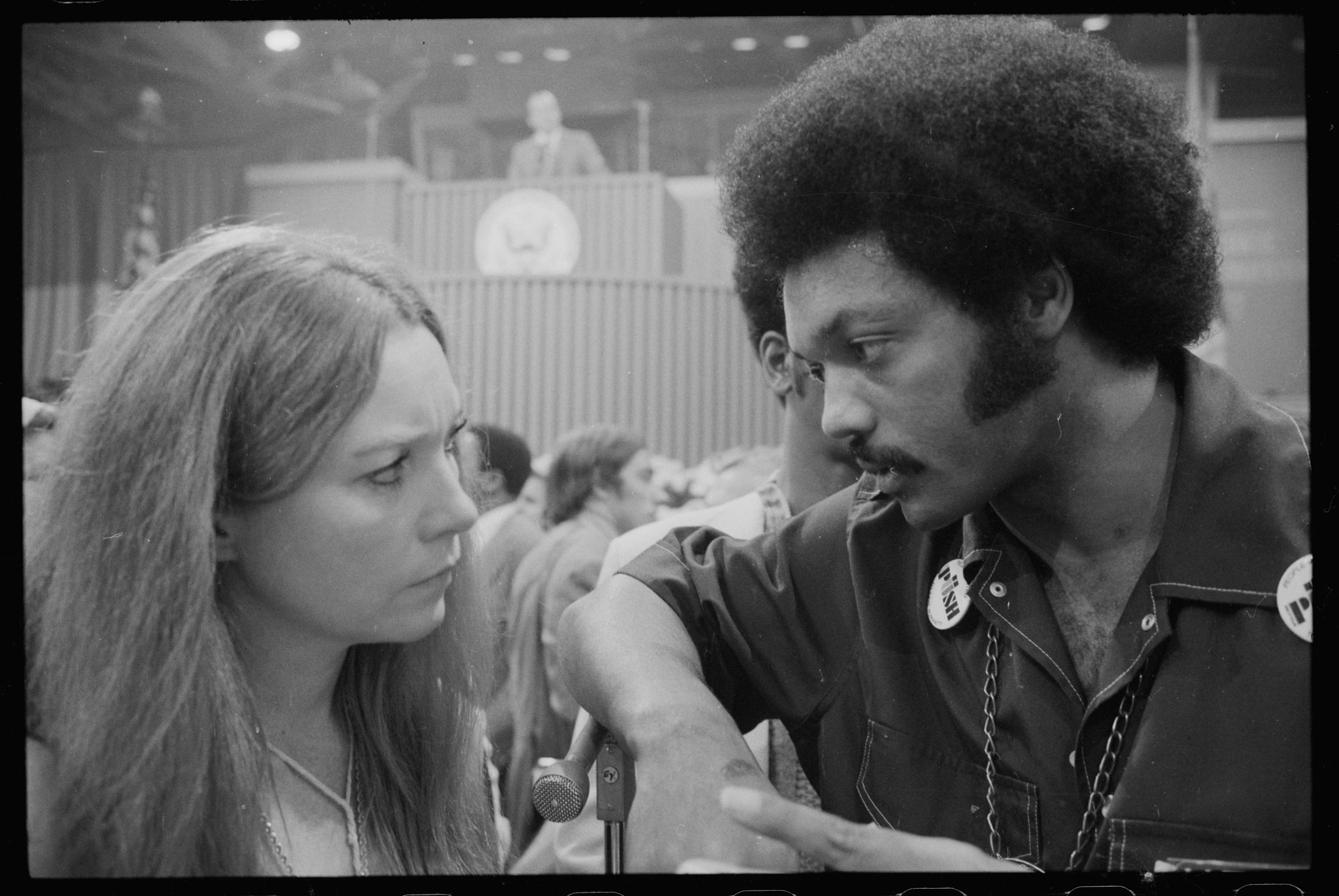 Shirley MacLaine with Jesse Jackson at the 1972 Democratic National Convention