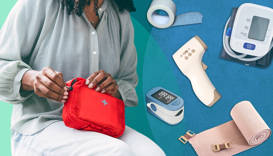 Una mujer sostiene un kit médico rojo, y a la derecha imágenes de cinta adhesiva, una máquina de medir la presión arterial, un termómetro, un oxímetro y un vendaje.