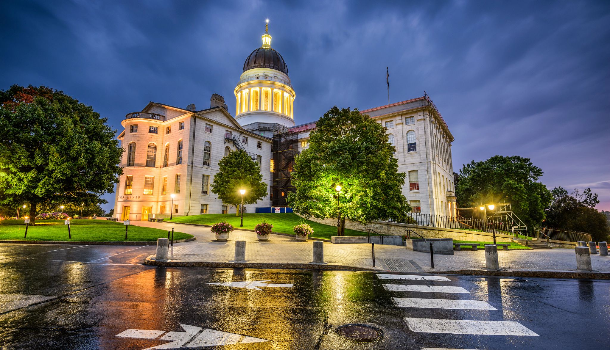 https://www.aarp.org/pri/topics/voter-research/politics/2026-midterm-election-poll-maine social preview image