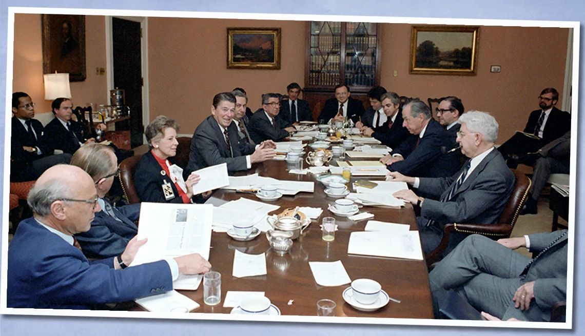 social security undergoes changes president reagan discusses changes to social security with other government officials