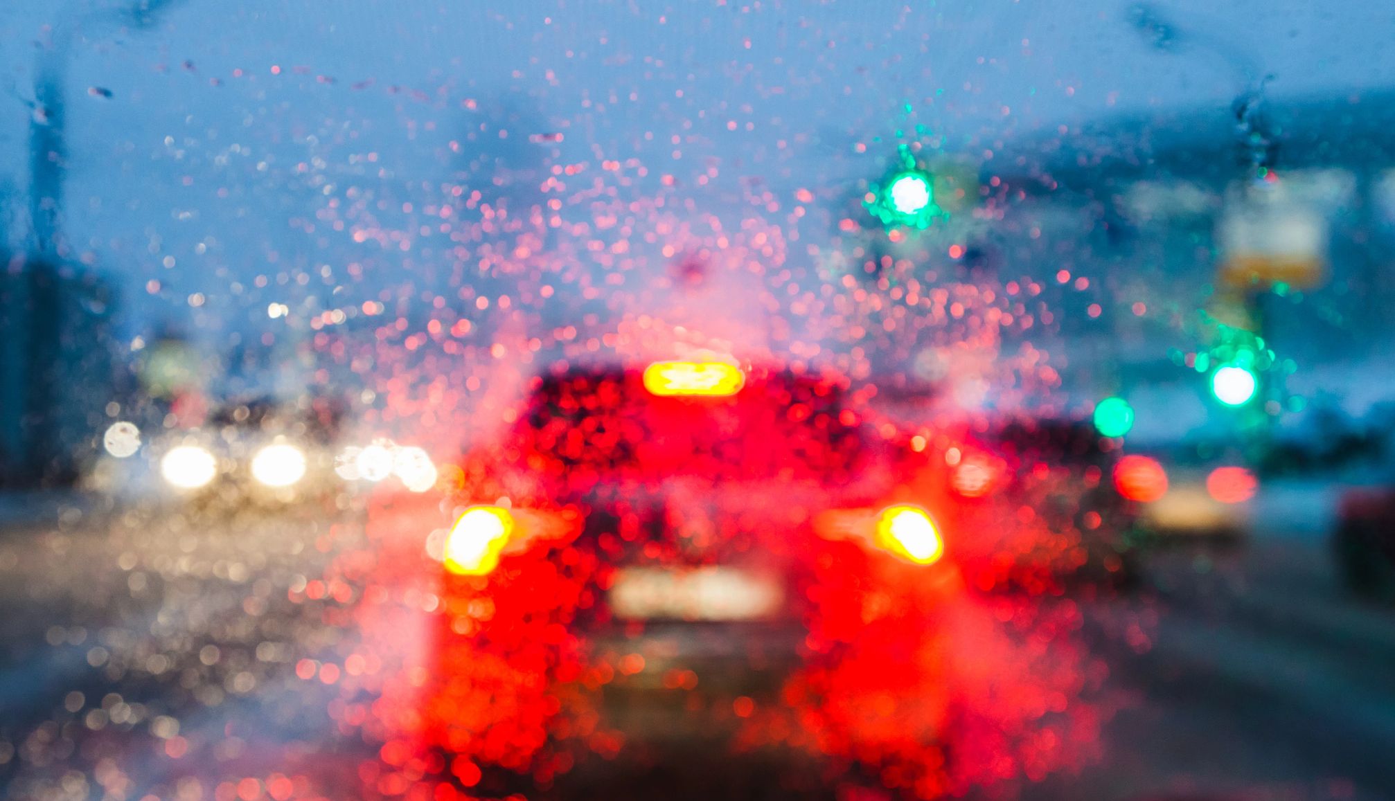 Conduciendo con lluvia Conduciendo con lluvia