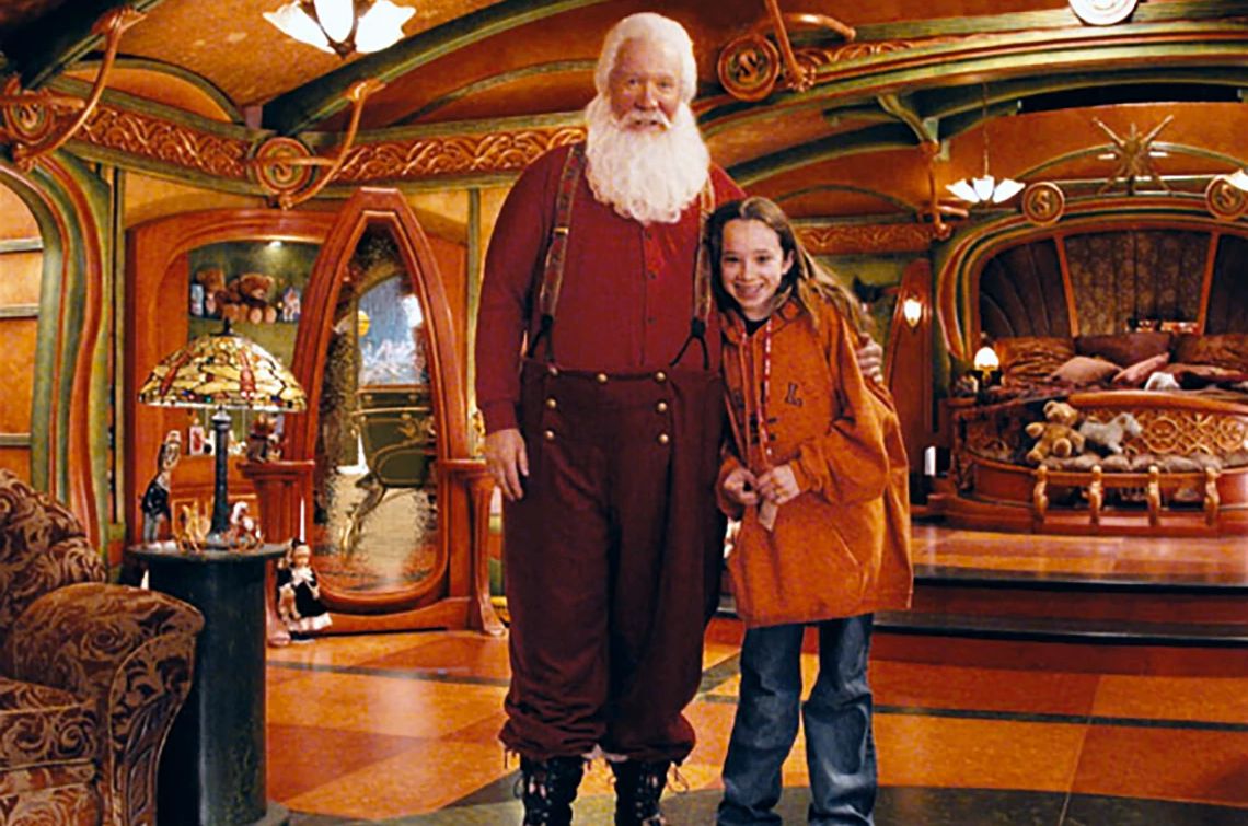 Tim Allen’s Dad Guide A photo shows Tim and daughter Katherine on the set of The Santa Clauses 2