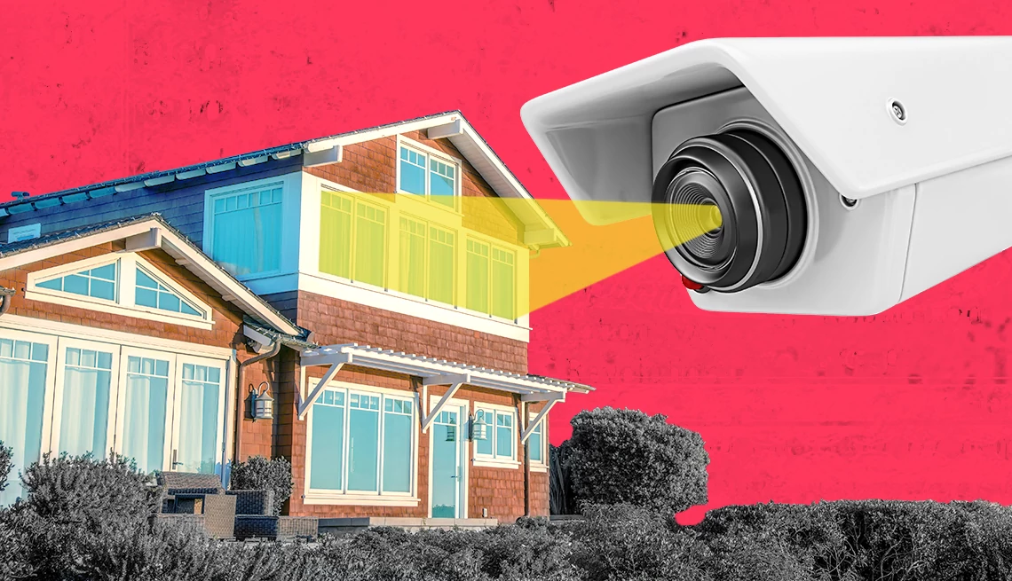 Cámara enfocando una casa