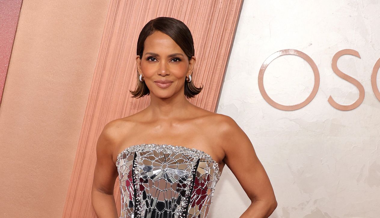 Best-Dressed Stars Over 50 at the 2025 Oscars Halle Berry
