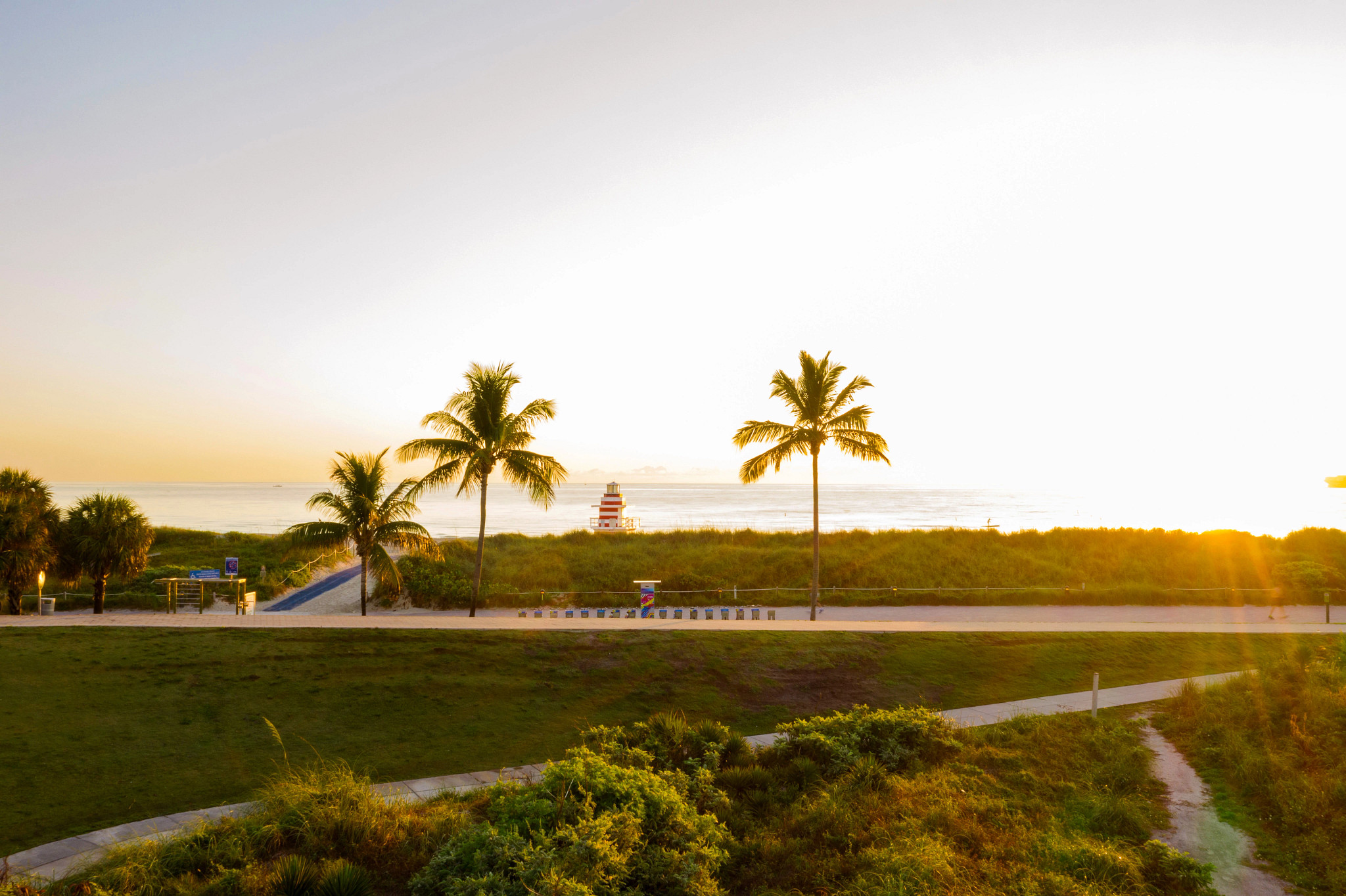 sunrise at miami beach’s south pointe park