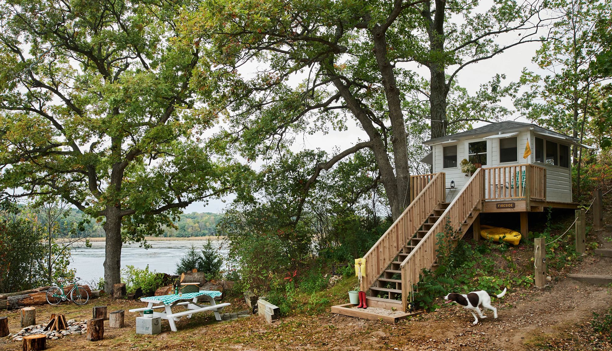 Camp Wandawega has no-frills accommodations; it's located in Elkhorn, Wisconsin Camp Wandawega in Elkhorn, Wisconsin.