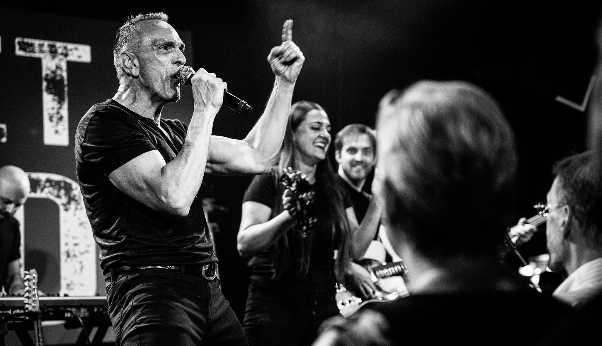 Hank Azaria Channels Bruce Springsteen Hank Azaria