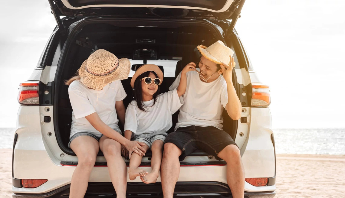 Ahorra $100 en envío de autos | Beneficios de AARP
