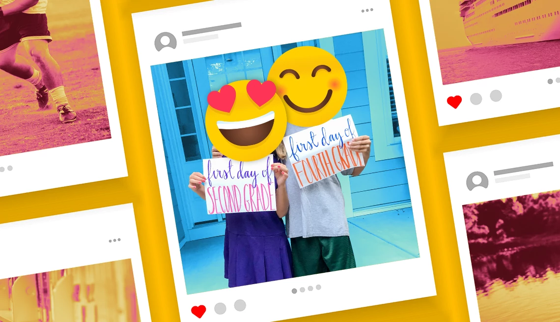 foto del primer día de escuela de dos niños, publicada en las redes sociales con caritas sonrientes que les cubren el rostro