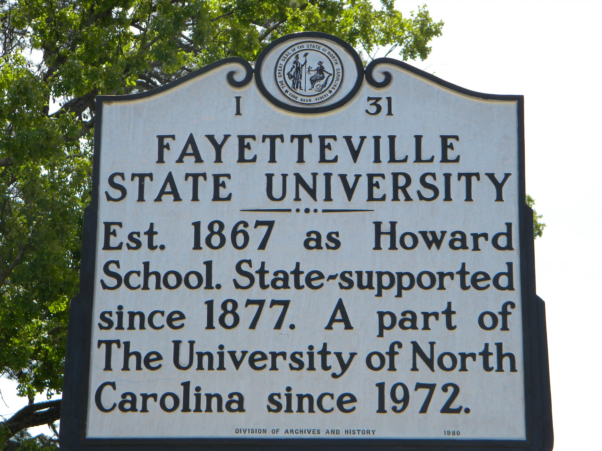 La Universidad Estatal de Fayetteville La Universidad Estatal de Fayetteville