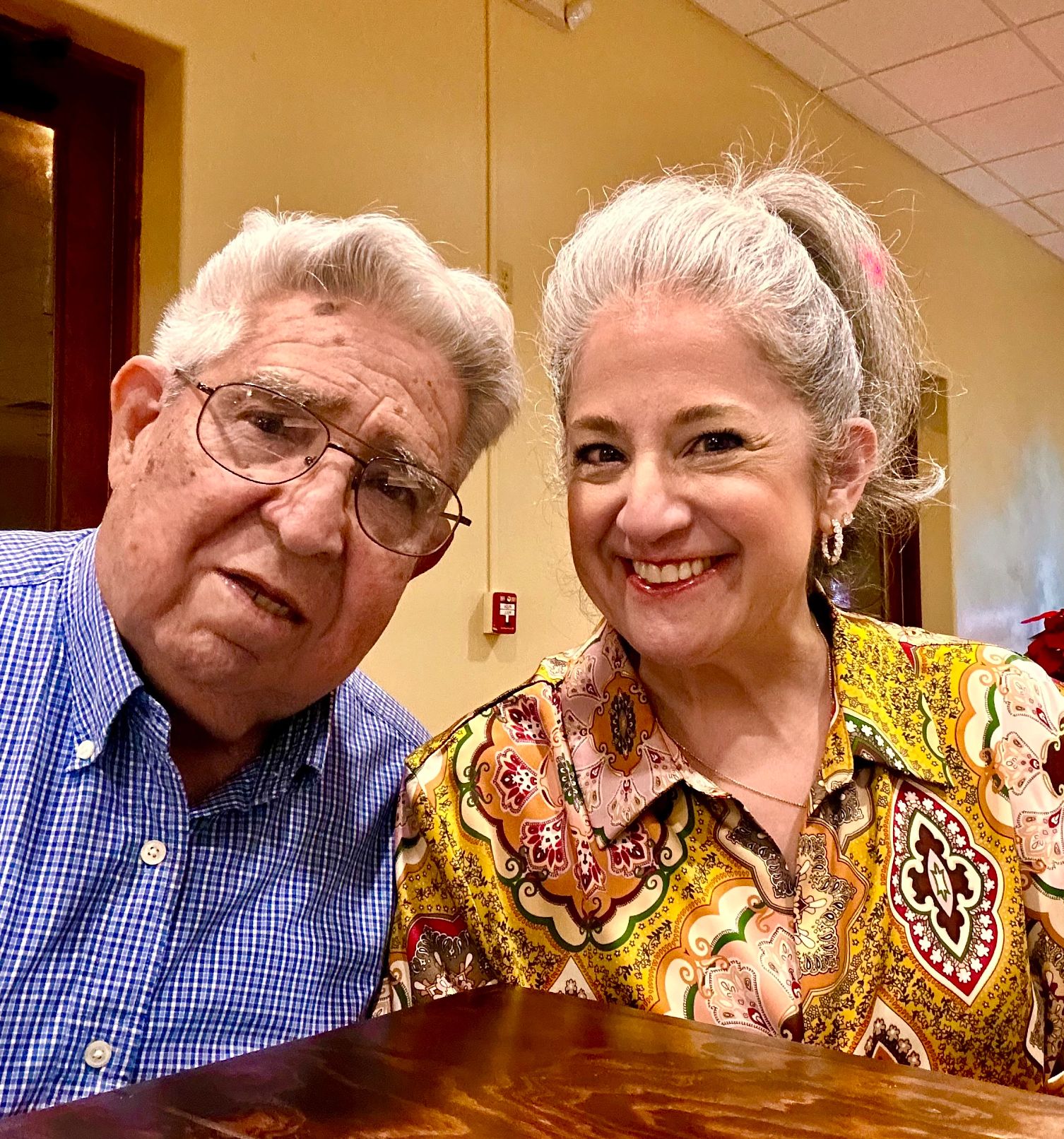 Gabriela de Anda y su padre Crescencio de Anda