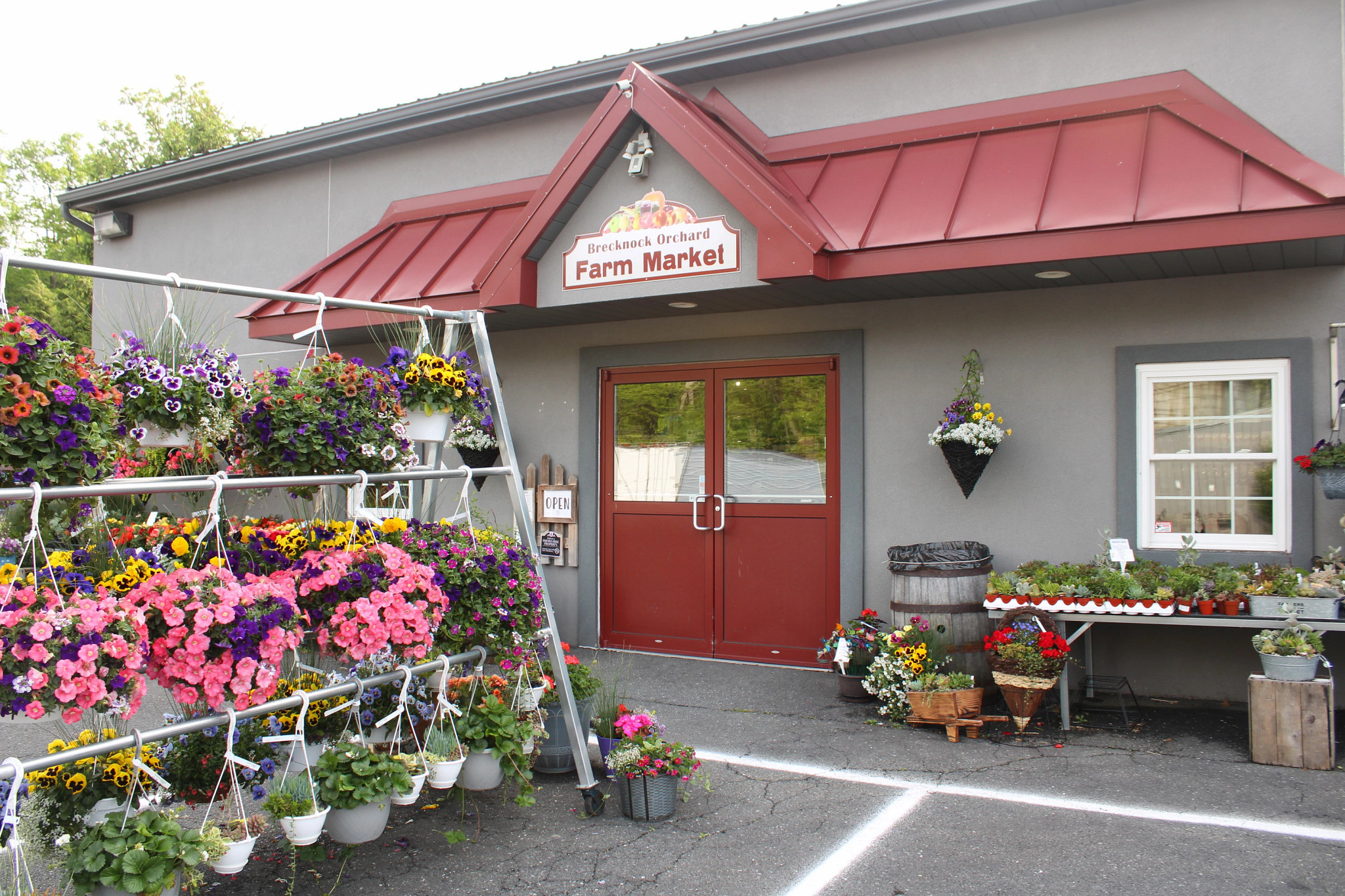 the exterior of the Brecknock Orchard entrance