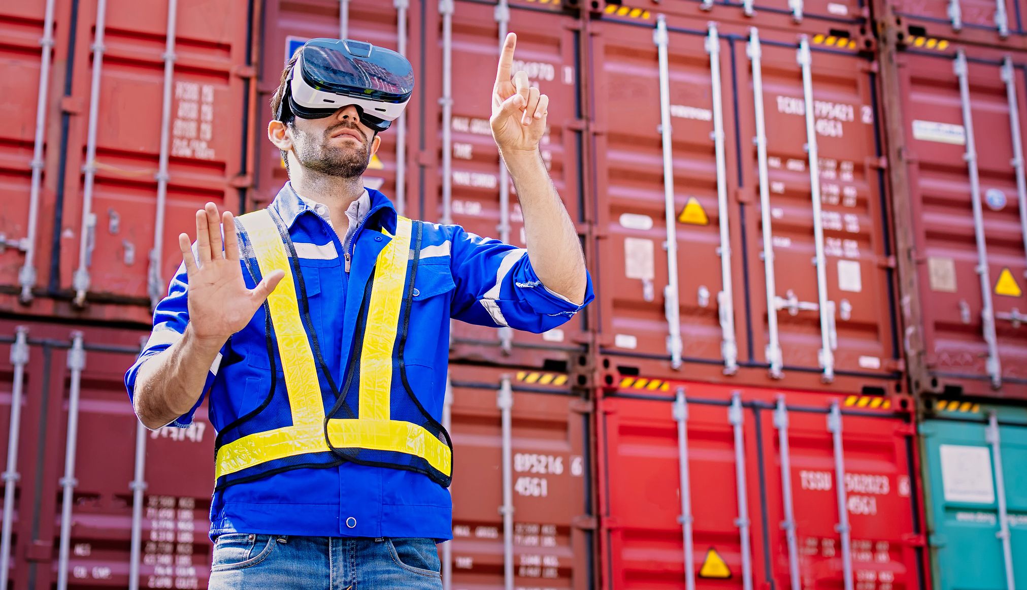 la inteligencia artificial debería preocupar a los trabajadores mayores un trabajador almacenando carga